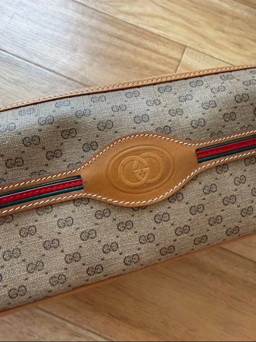 Gucci toiletry case